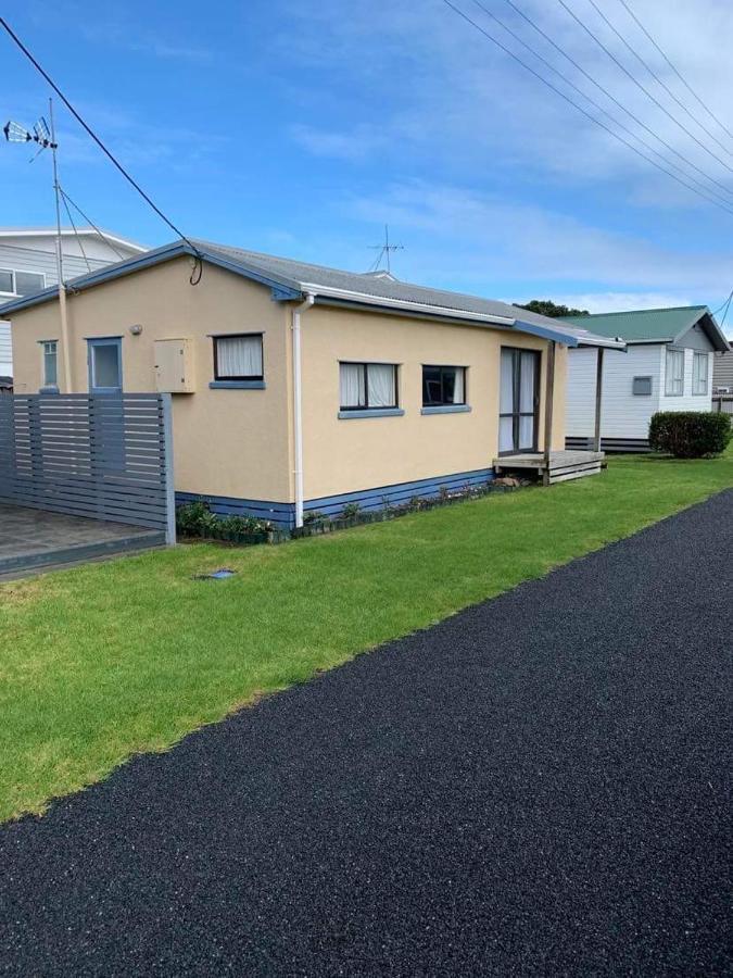 Bach Holiday home Urenui